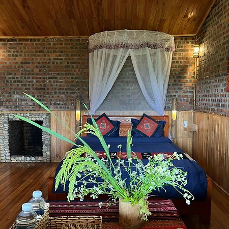 Sapa Hmong Bungalow Homestay Exterior foto